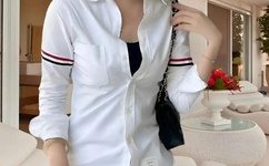 扒开腿挺进湿润的花苞